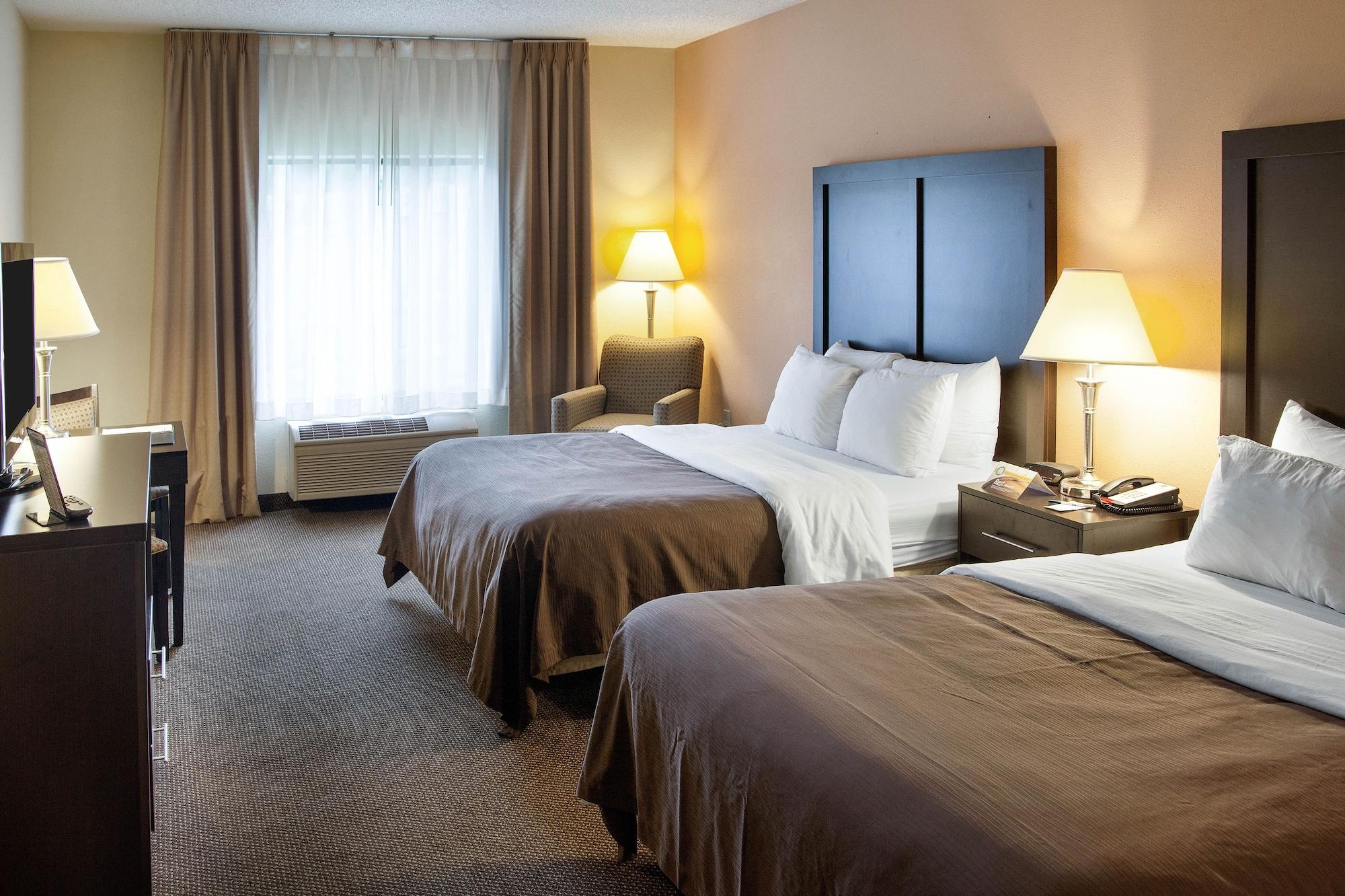 Quality Inn & Suites Niles ภายนอก รูปภาพ